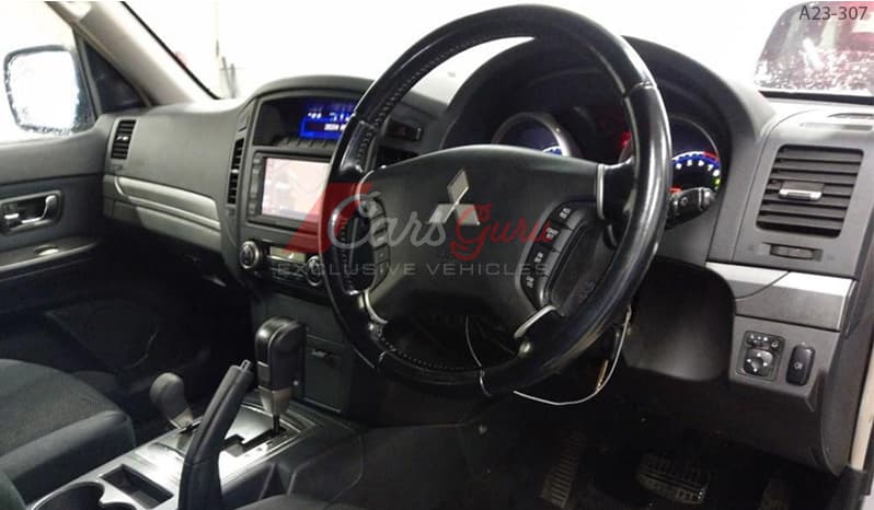 2007 Mitsubishi Pajero image-6