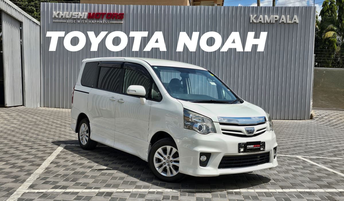 2010 Toyota Noah image-1