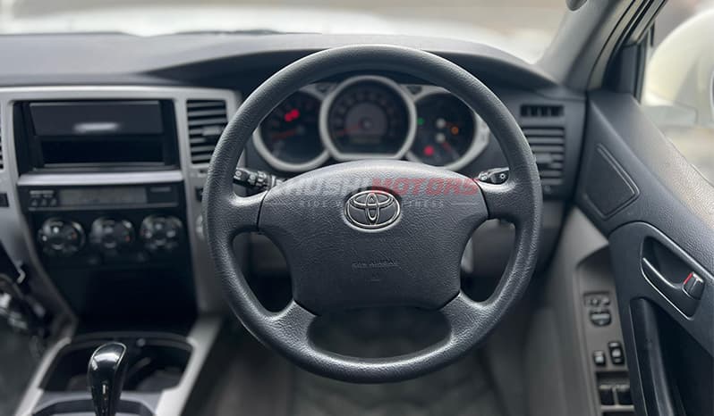 2006 Toyota Hilux Surf image-11