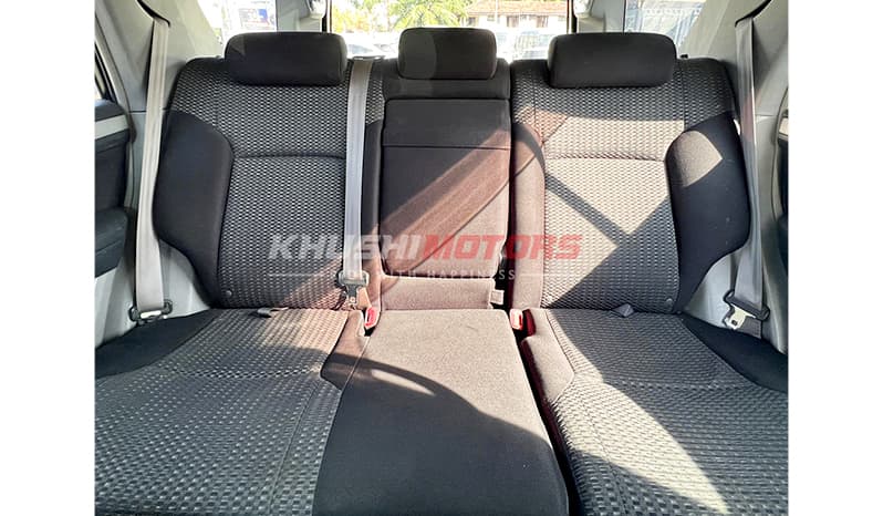 2006 Toyota Hilux Surf image-25