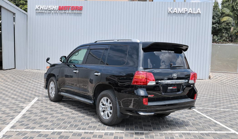 2012 Toyota Land Cruiser 200 image-10