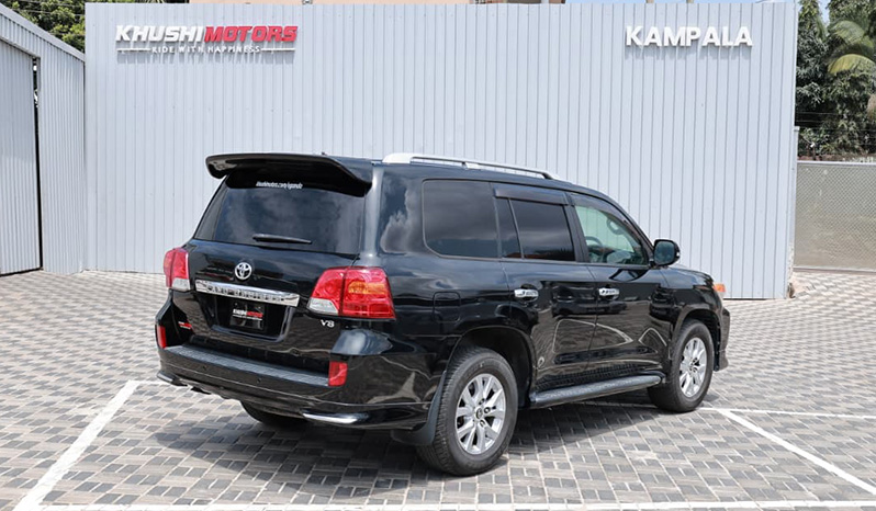 2012 Toyota Land Cruiser 200 image-12