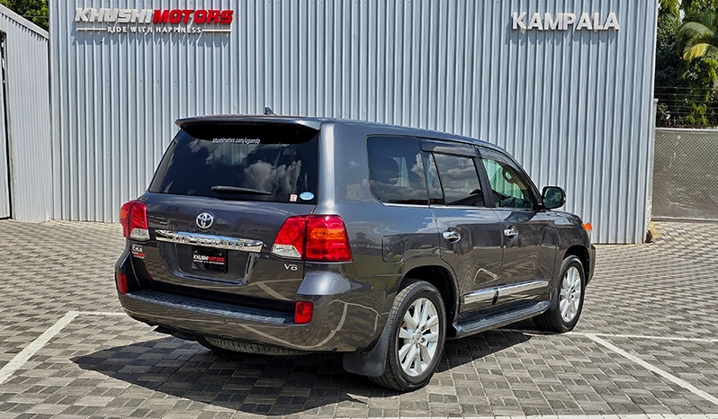 2012 Toyota Land Cruiser 200 image-13