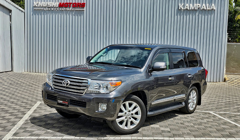 2012 Toyota Land Cruiser 200 image-16