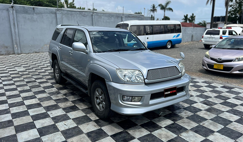 2004 Toyota Hilux Surf image-13