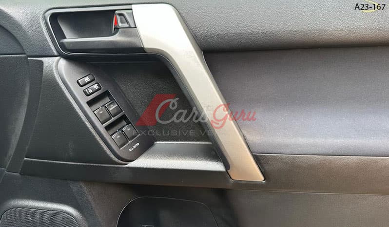 2015 Toyota Land Cruiser Prado image-4
