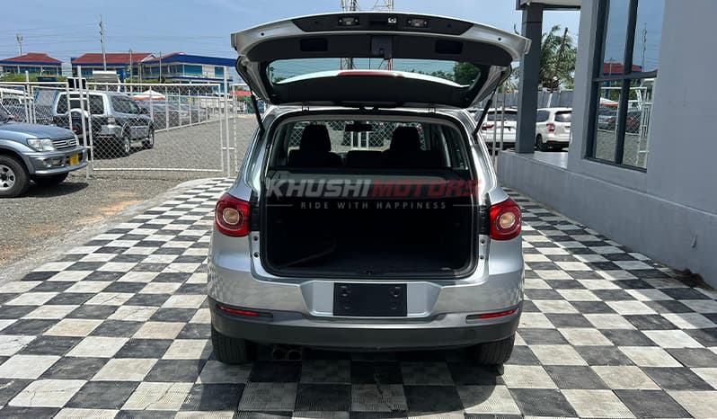 2010 Volkswagen Tiguan image-15