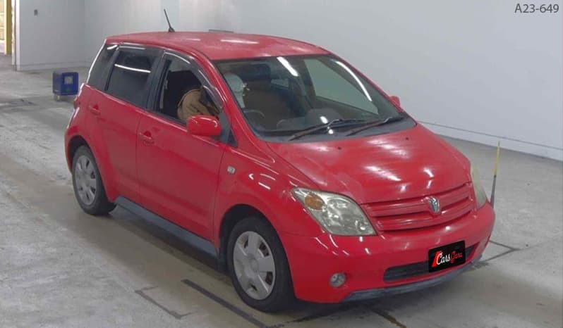 2002 Toyota IST image-2