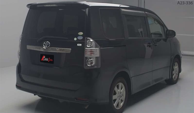 2007 Toyota Noah image-3