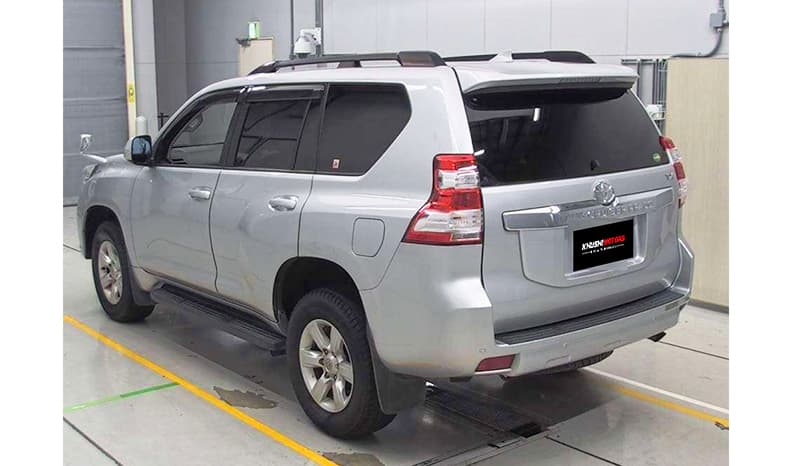 2017 Toyota Land Cruiser Prado image-5