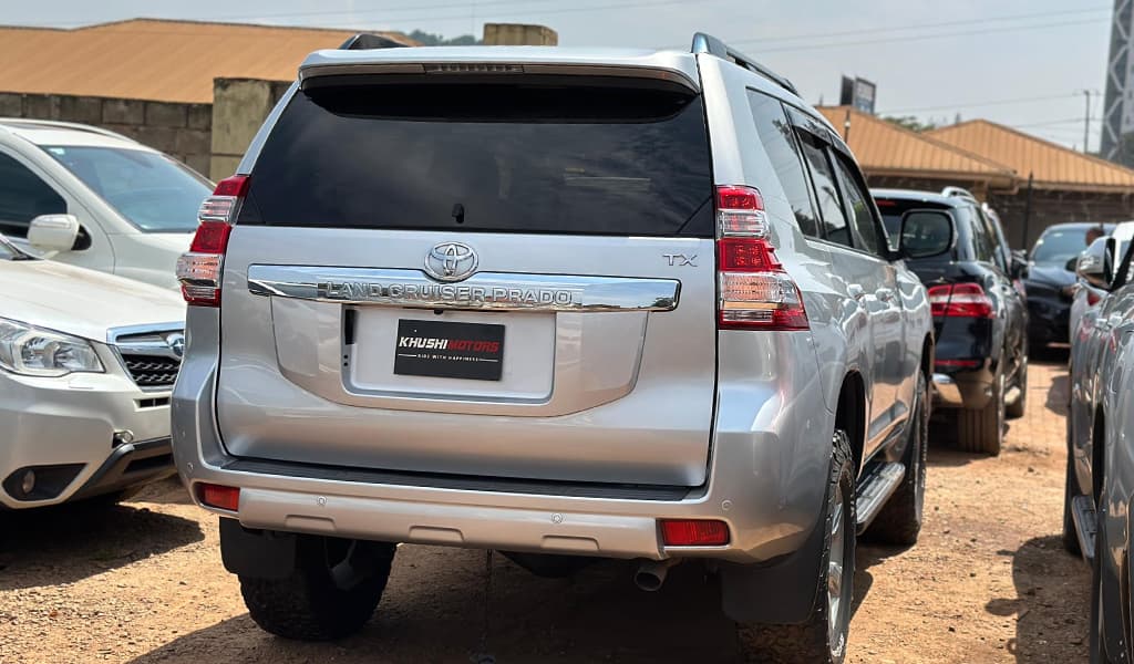 2017 Toyota Land Cruiser Prado image-14