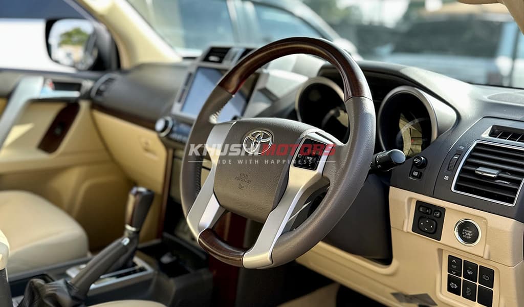2015 Toyota Land Cruiser Prado image-7