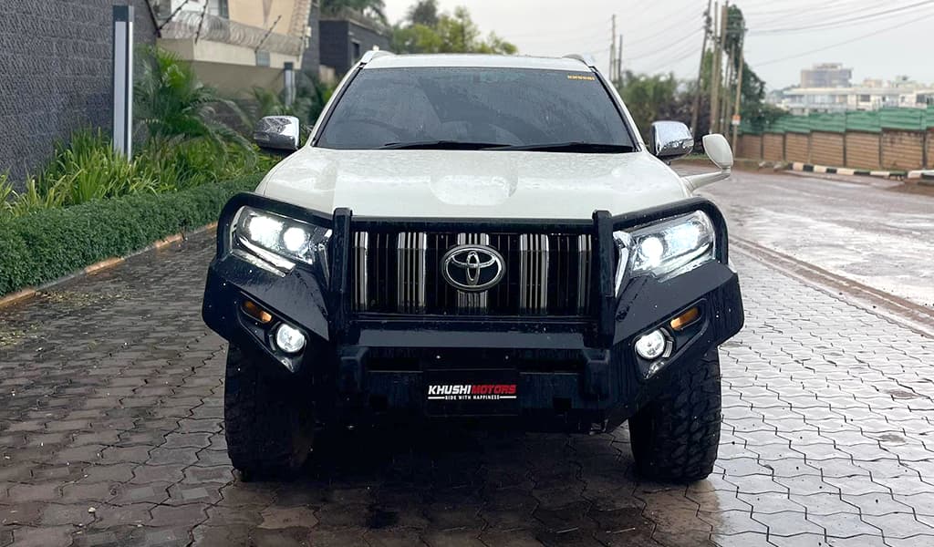 2016 Toyota Land Cruiser Prado image-1