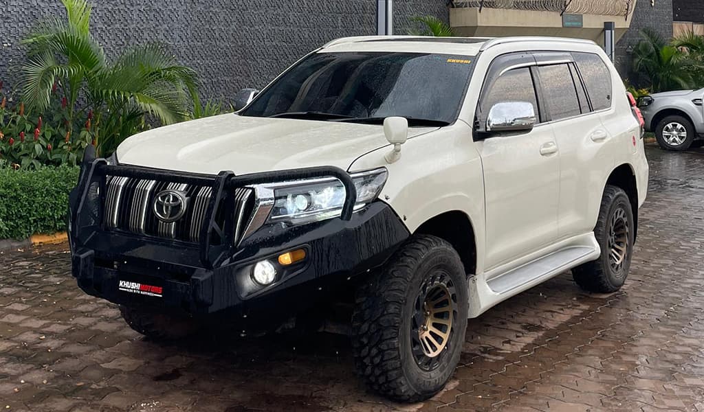 2016 Toyota Land Cruiser Prado image-3