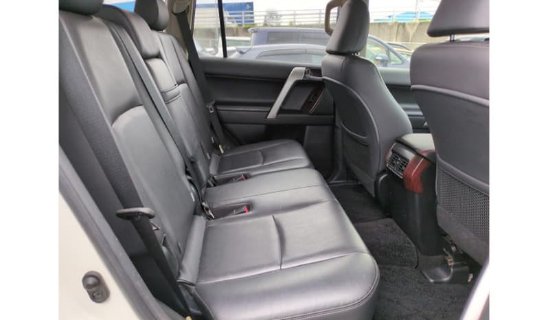 2016 Toyota Land Cruiser Prado image-7
