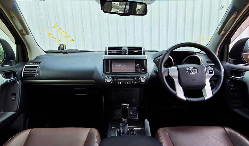 2017 Toyota Land Cruiser Prado image-10