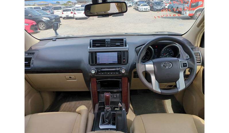 2016 Toyota Land Cruiser Prado TX-L package image-6