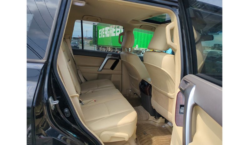 2016 Toyota Land Cruiser Prado TX-L package image-7