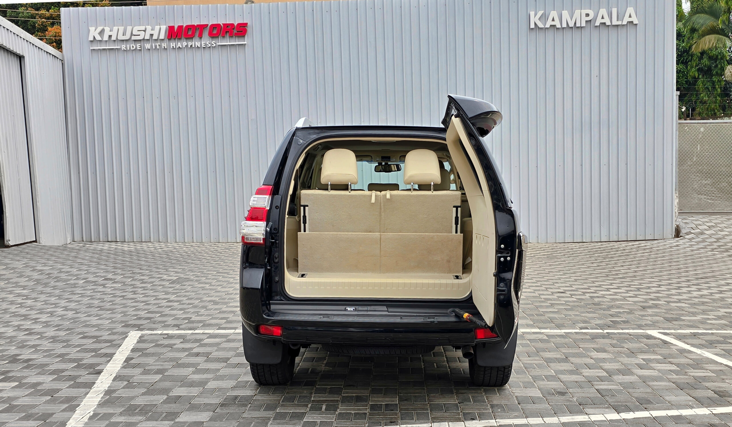 2016 Toyota Land Cruiser Prado TX-L package image-15