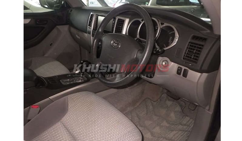 2009 Toyota Hilux Surf image-3