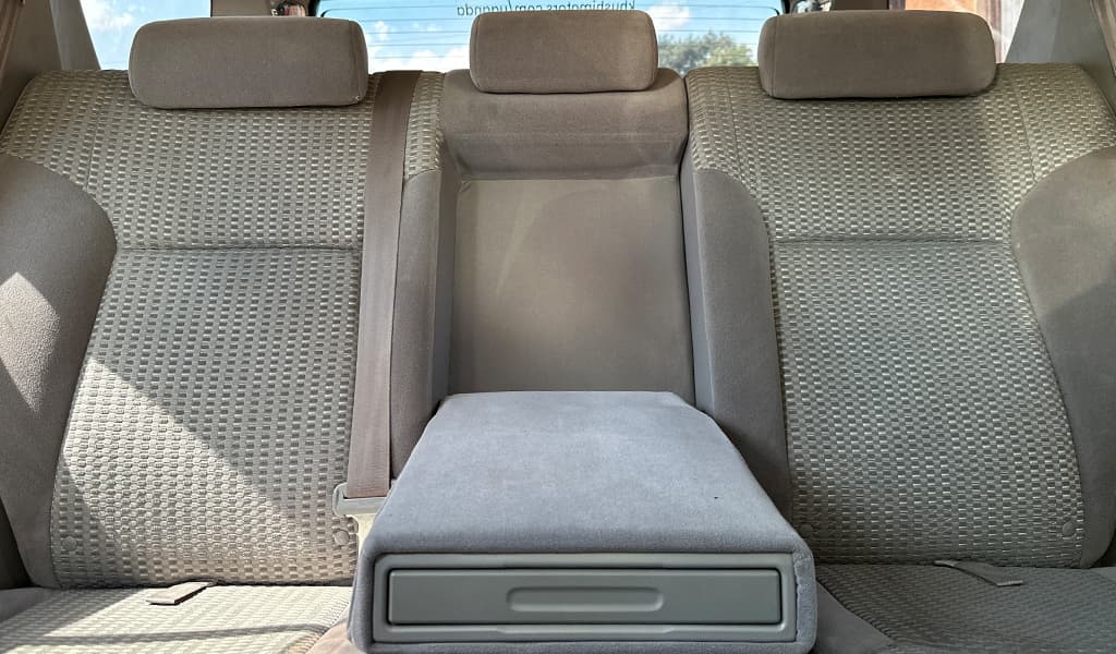 2009 Toyota Hilux Surf image-11