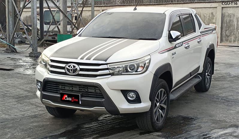 2015 Toyota Hilux image-4