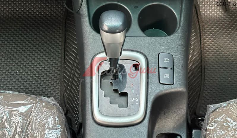 2015 Toyota Hilux image-11