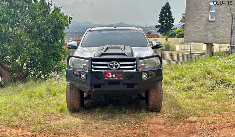 2015 Toyota Hilux image-1