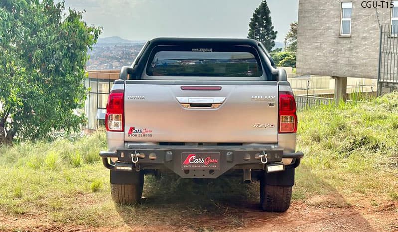 2015 Toyota Hilux image-3