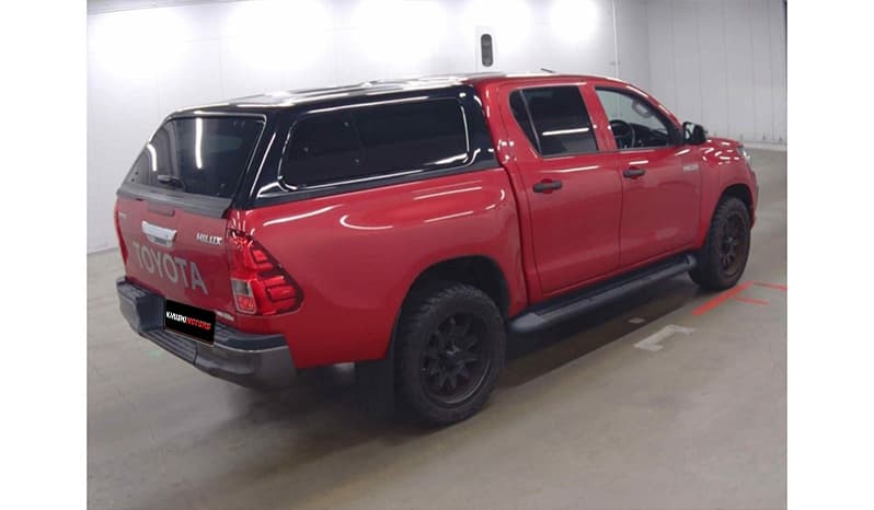2018 Toyota Hilux image-2