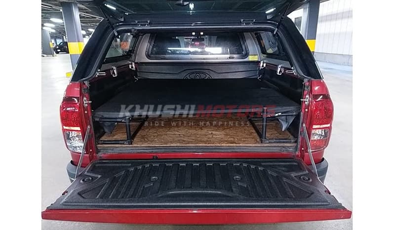 2018 Toyota Hilux image-4