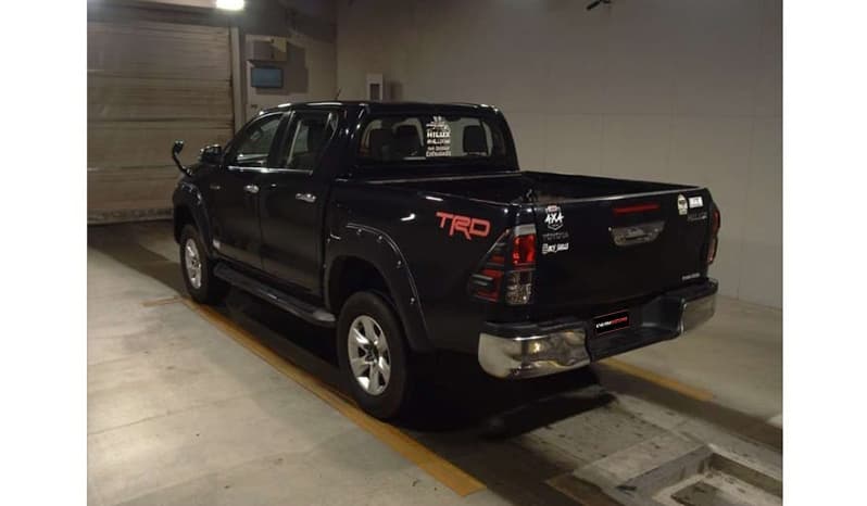 2018 Toyota Hilux image-6