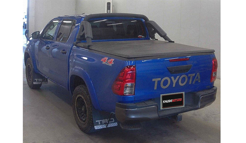 2018 Toyota Hilux image-8