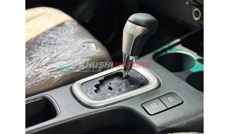 2015 Toyota Hilux image-18