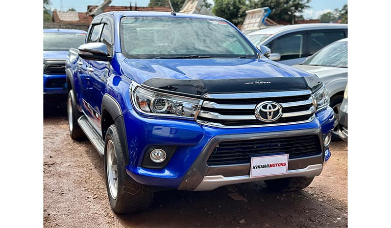 2015 Toyota Hilux image-1