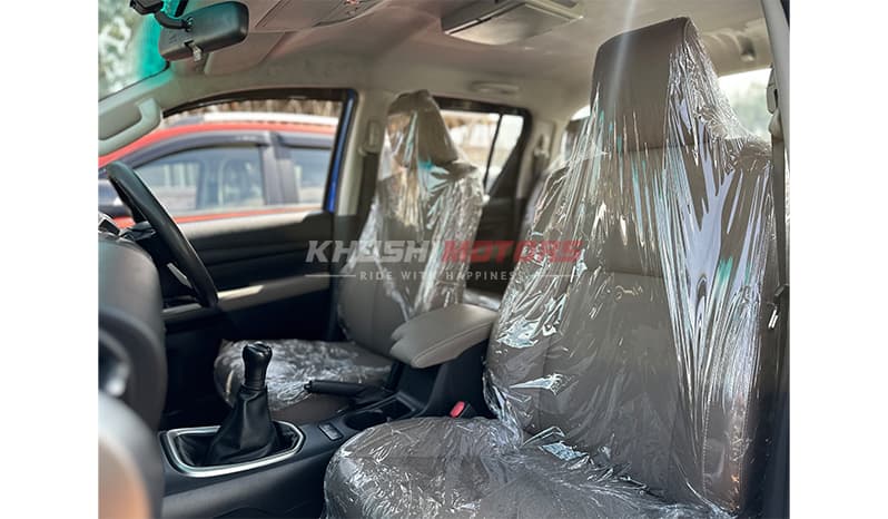 2015 Toyota Hilux image-4