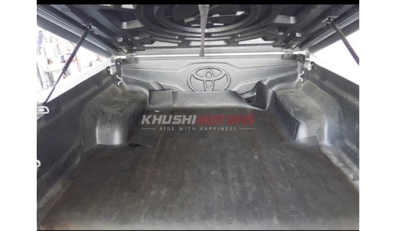 2018 Toyota Hilux image-2