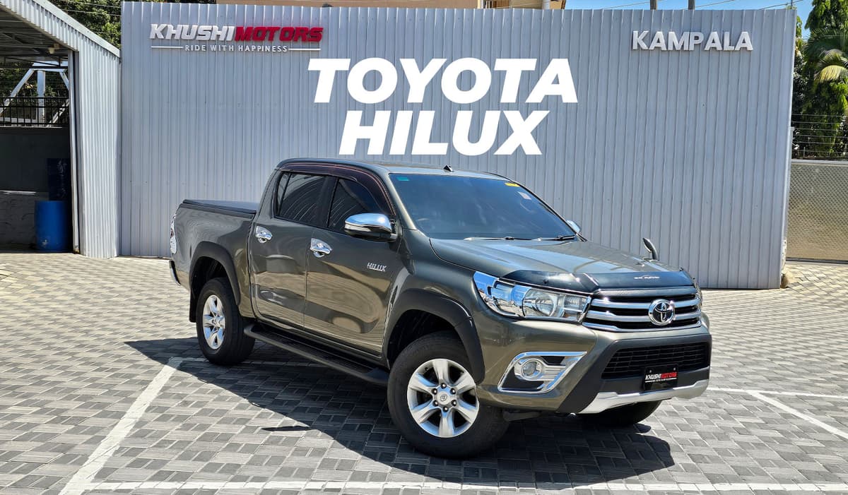 2015 Toyota Hilux image-1