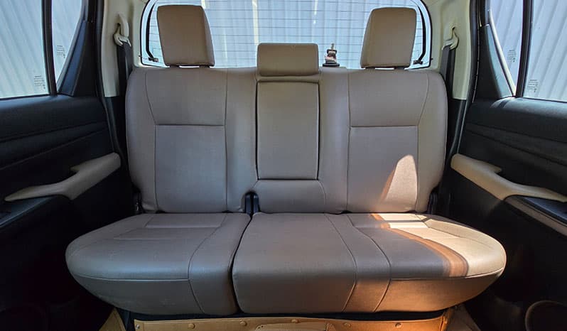 2015 Toyota Hilux image-5