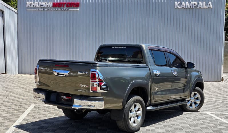 2015 Toyota Hilux image-7