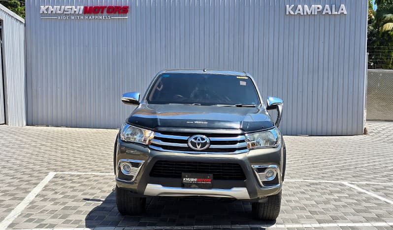 2015 Toyota Hilux image-11
