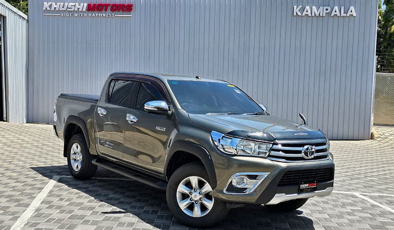 2015 Toyota Hilux image-12