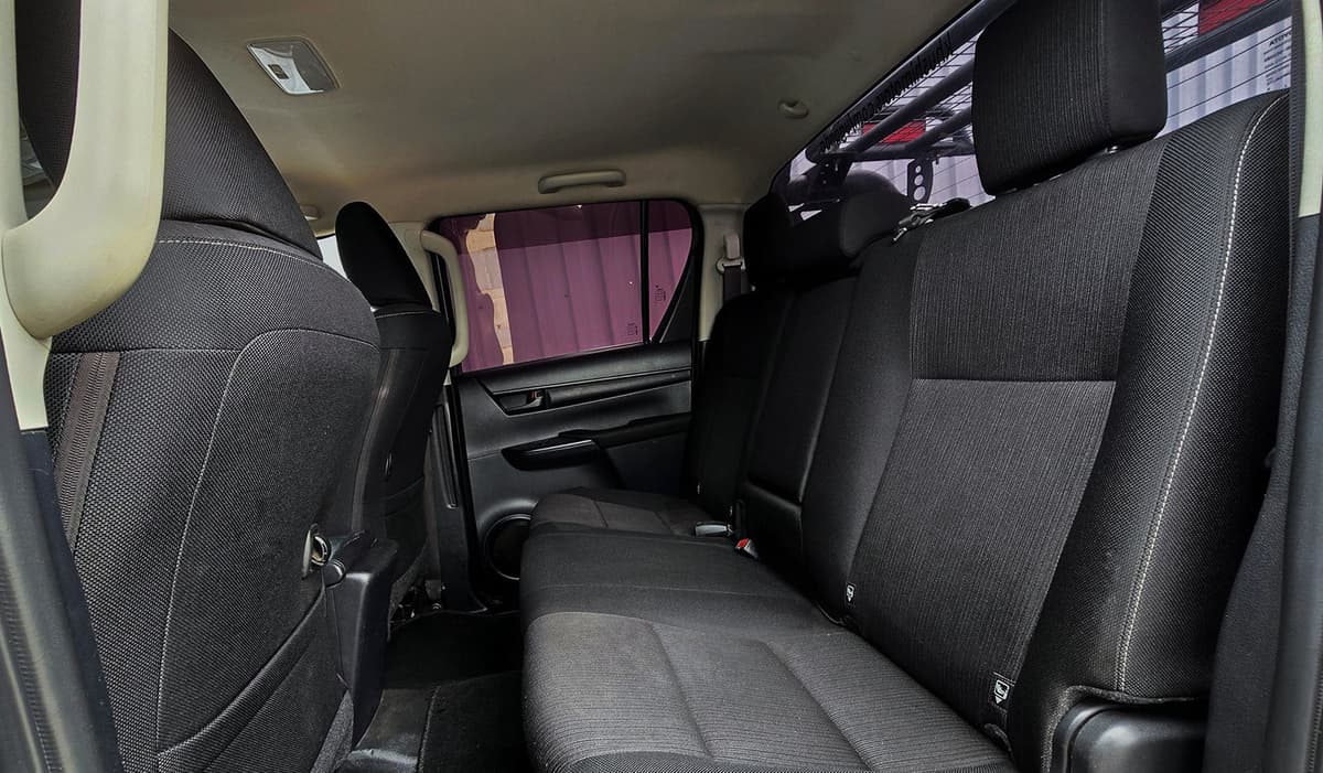 2018 Toyota Hilux ALNTRA SELEC 240G L package image-3