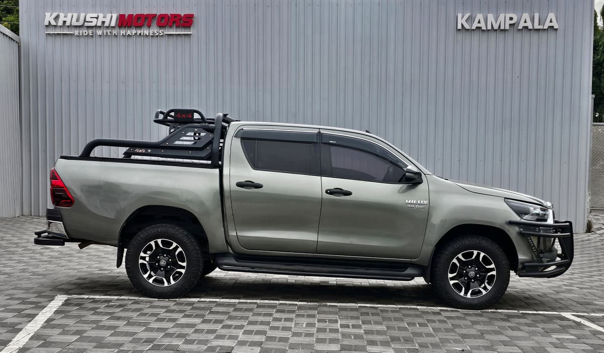 2018 Toyota Hilux ALNTRA SELEC 240G L package image-6