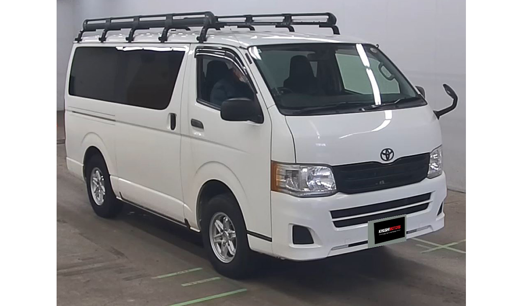 2012 Toyota Hiace image-2