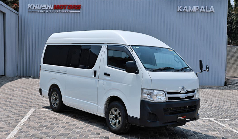 2012 Toyota Hiace image-1