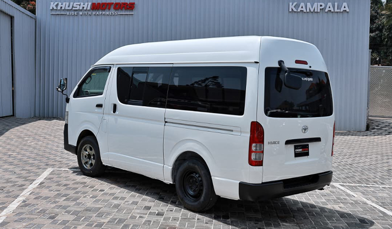 2012 Toyota Hiace image-7