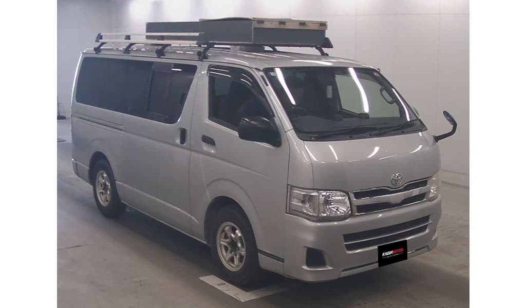 2012 Toyota Hiace image-1