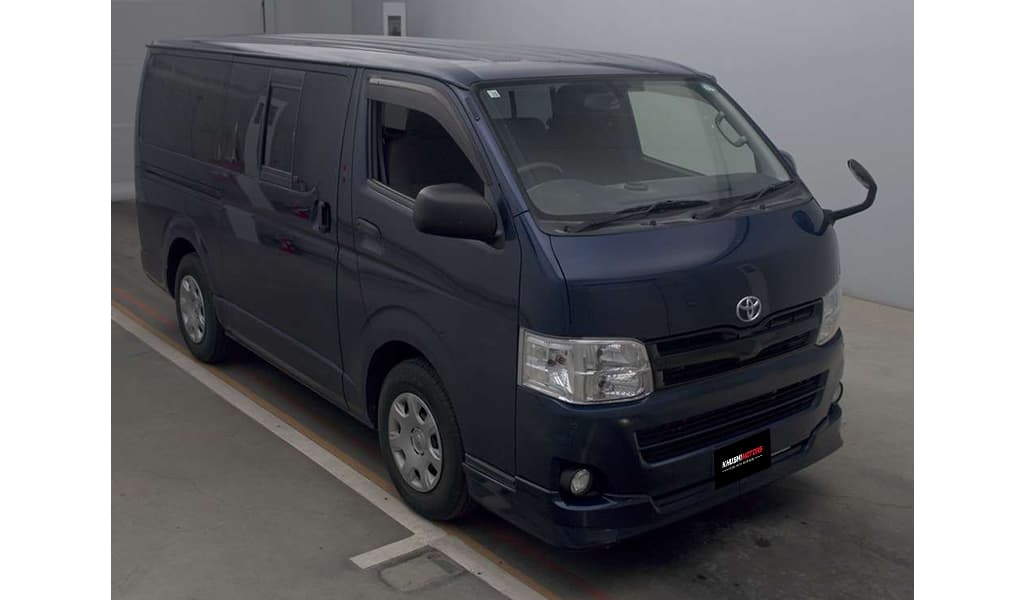 2012 Toyota Hiace image-2
