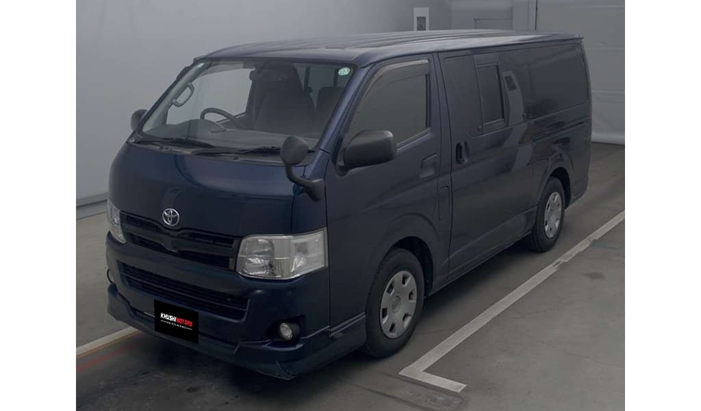 2012 Toyota Hiace image-3